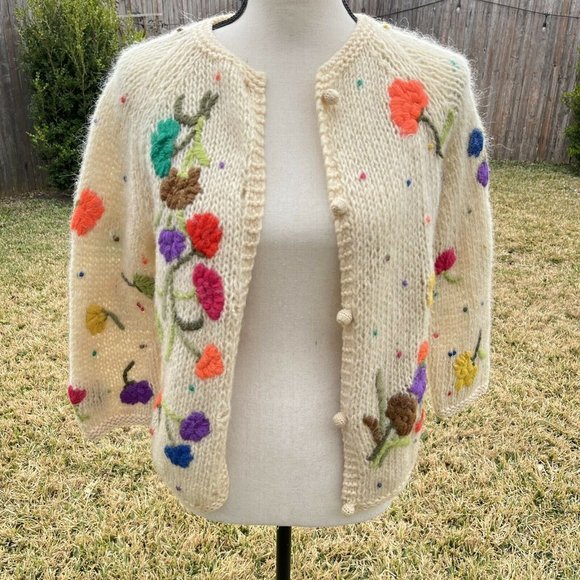 Vintage Sweaters - VTG 50s De L' Orsa Campus Casuals Women Large Flower Knit Cardigan Sweater